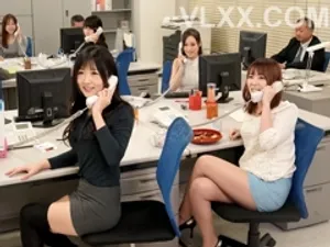 ông chồng mải mê công việc, cô vợ tìm đồng nghiệp thụ thai cho mình